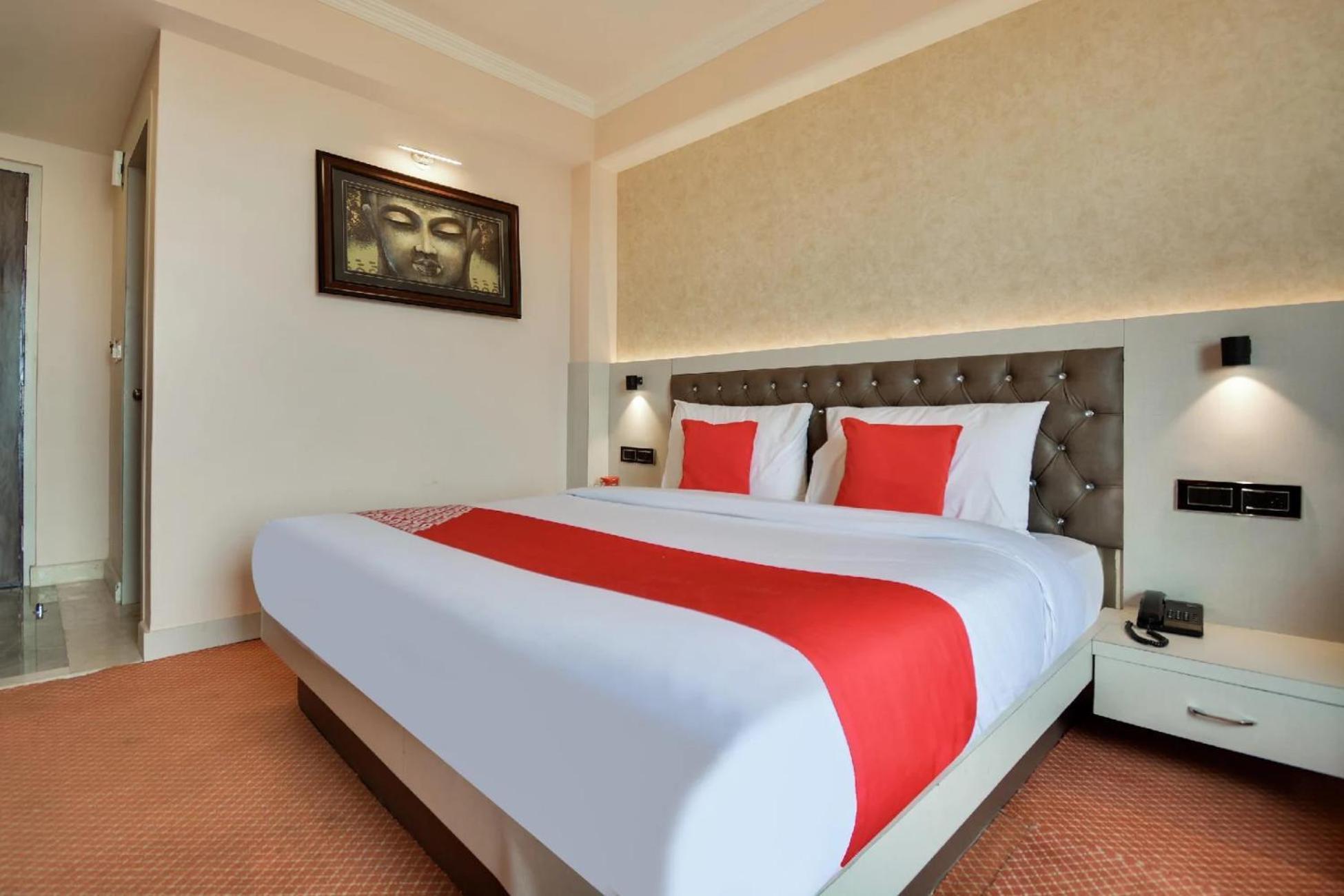 Aangan Regency Hotel Shimla Bagian luar foto