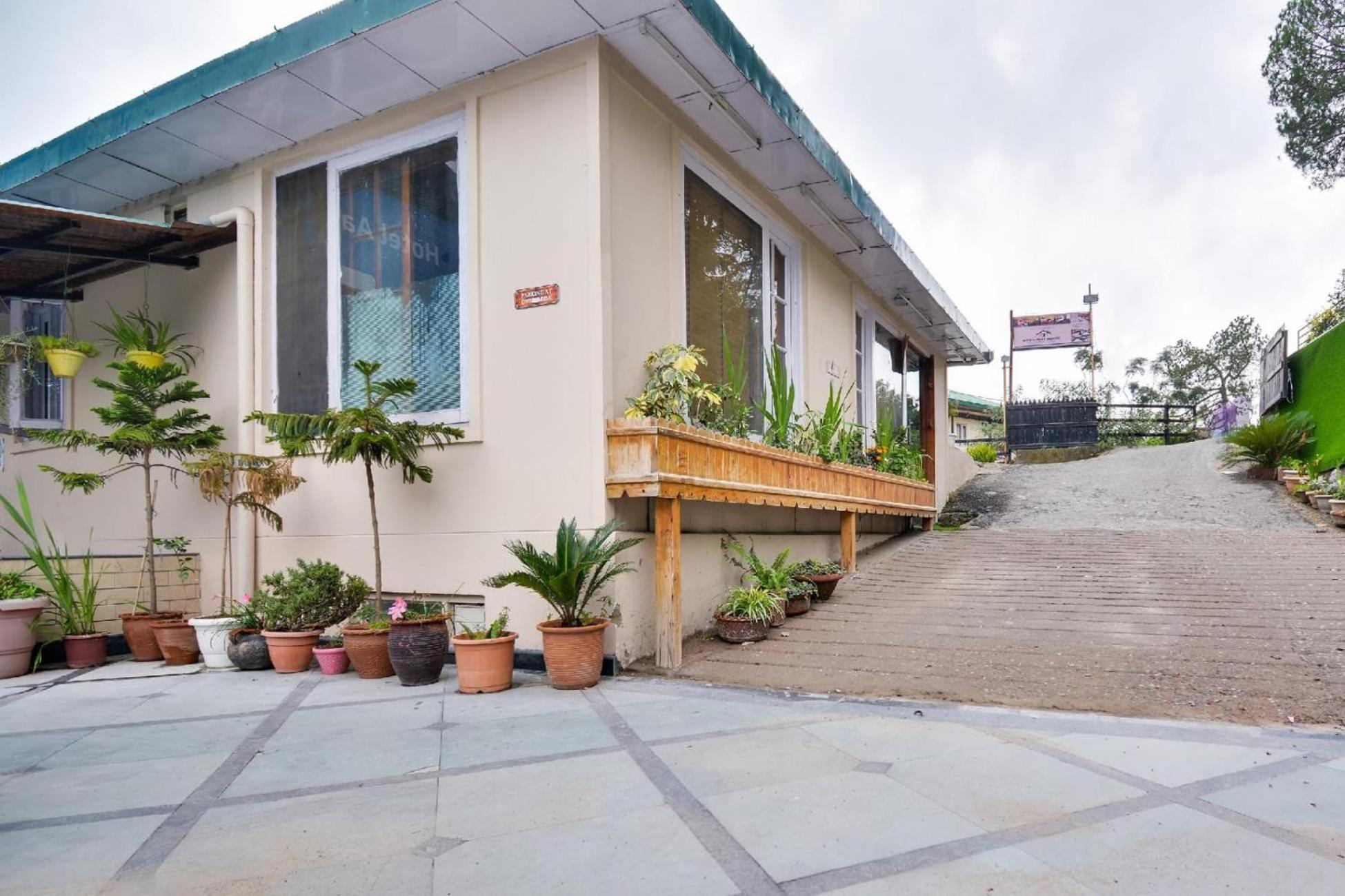 Aangan Regency Hotel Shimla Bagian luar foto