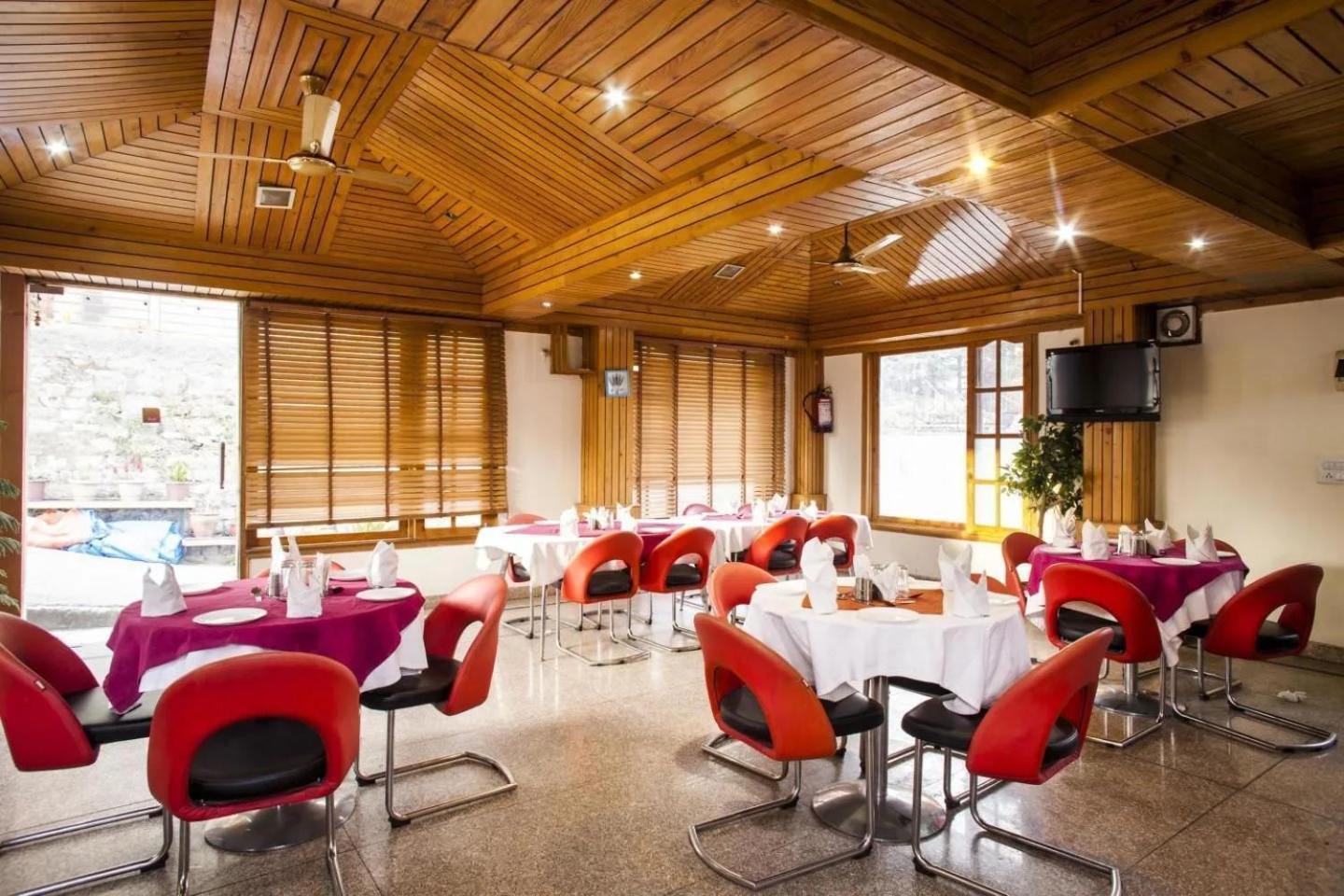 Aangan Regency Hotel Shimla Bagian luar foto