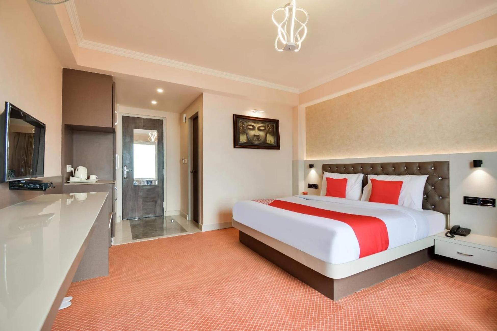 Aangan Regency Hotel Shimla Bagian luar foto