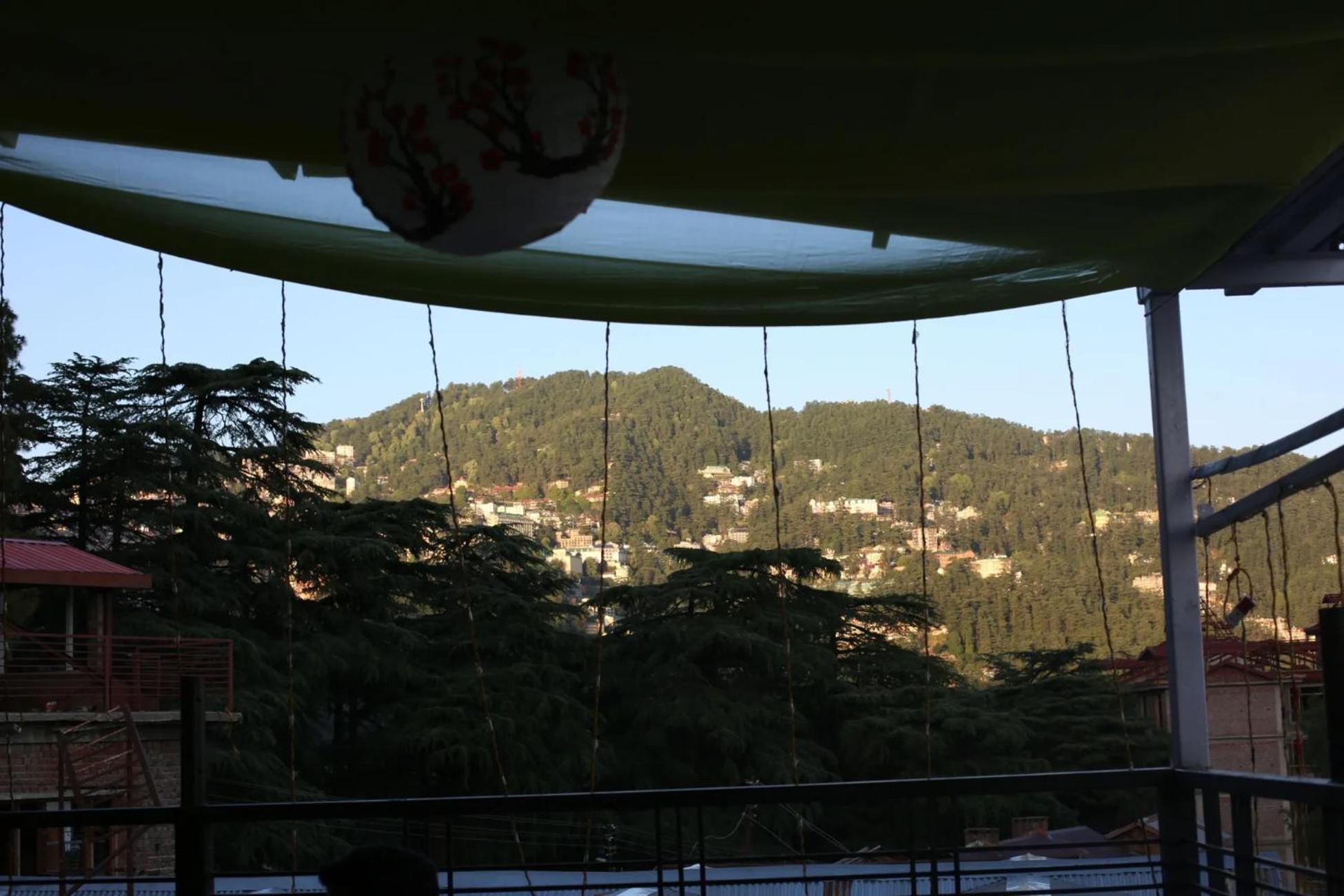 Aangan Regency Hotel Shimla Bagian luar foto