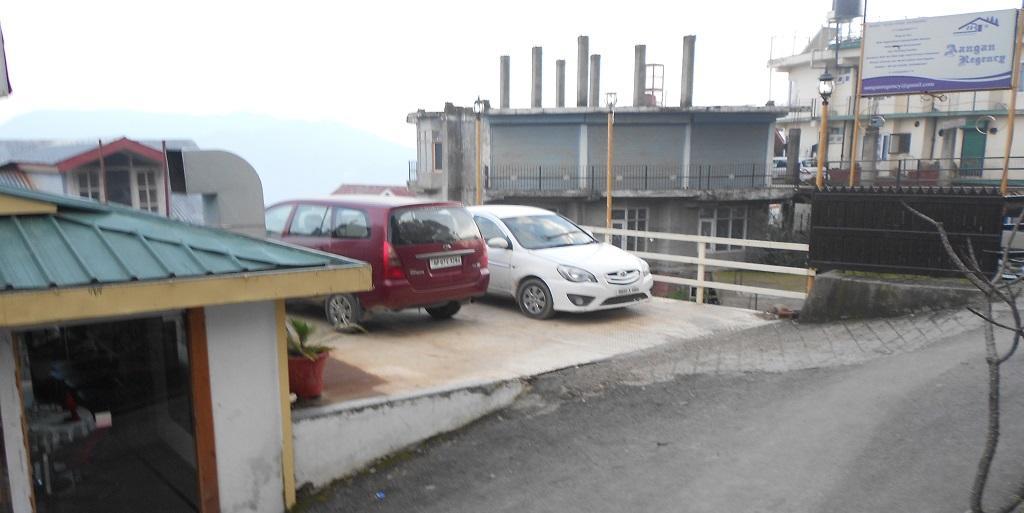 Aangan Regency Hotel Shimla Bagian luar foto