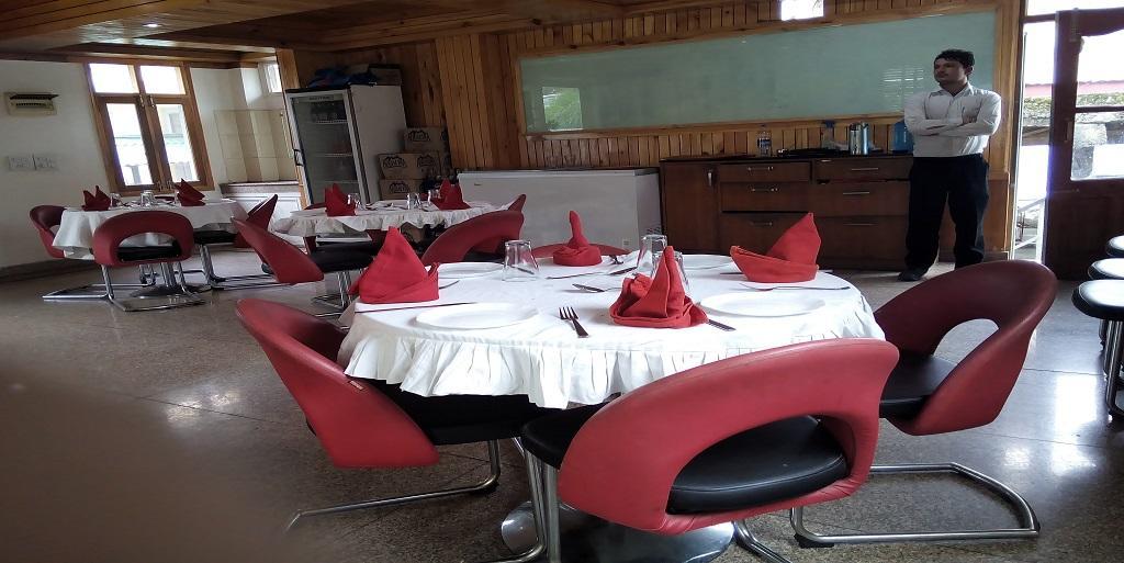 Aangan Regency Hotel Shimla Bagian luar foto